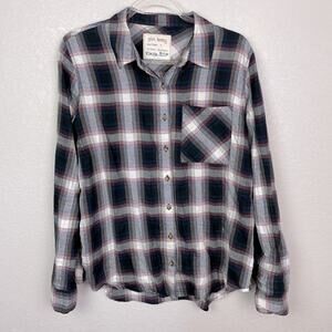 GIRL CRAZY Navy & Cream Plaid Button Down Flannel Size L
